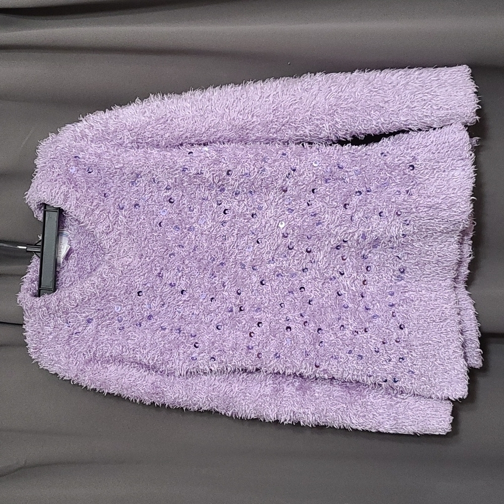 Piper Girls Shaggy Eyelash V-neck Sweater Lavender‎ Sequins Size 6/6X EUC